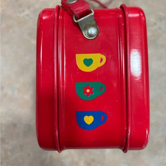 Vintage 1996 Hello Kitty Red and White Tin Box Bag - Picture 3 of 7